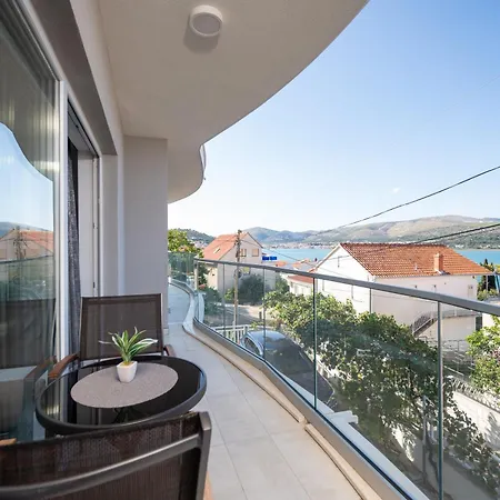 Filipo شقة تروغير